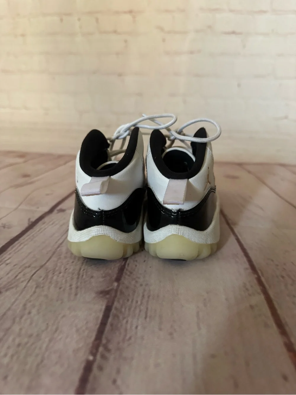 Air Jordan 11 Retro Gratitude 10C